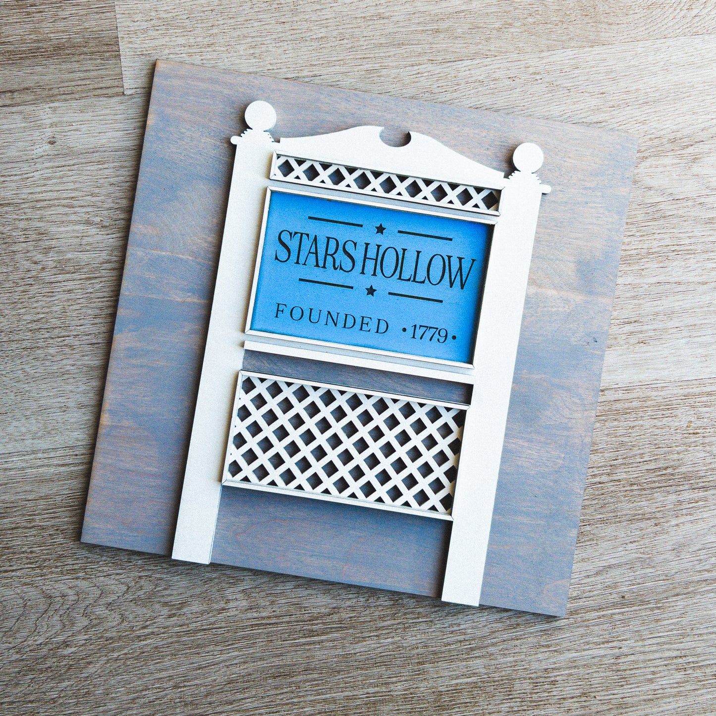 Stars Hollow Tile